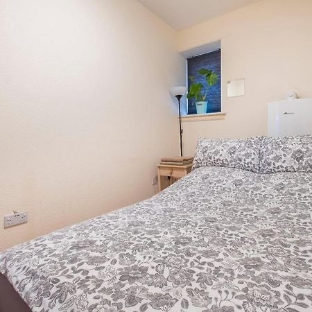 2 Bed Central Ness Apart - May Court Inverness Dış mekan fotoğraf