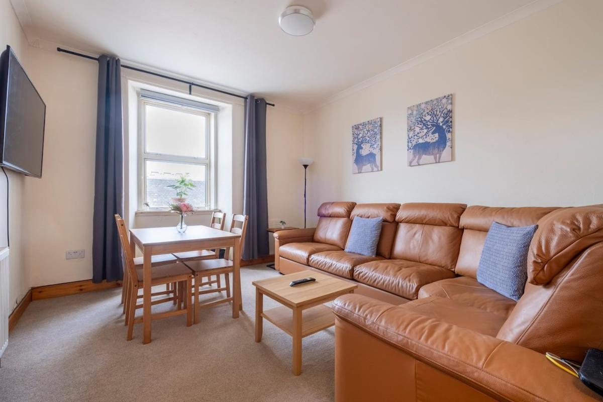 2 Bed Central Ness Apart - May Court Inverness Dış mekan fotoğraf