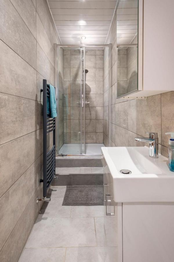 2 Bed Central Ness Apart - May Court Inverness Dış mekan fotoğraf